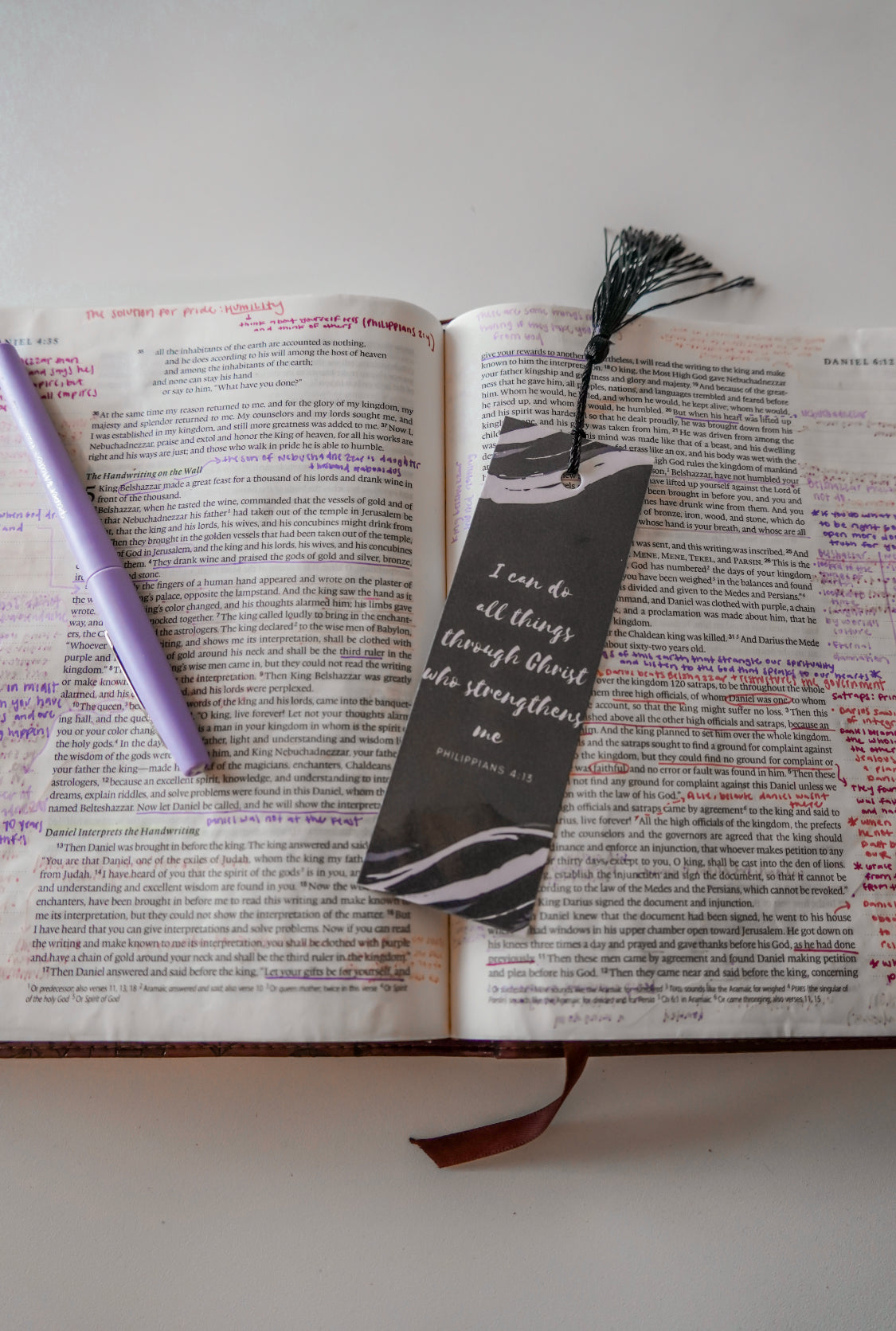 Black + White Bookmark Set