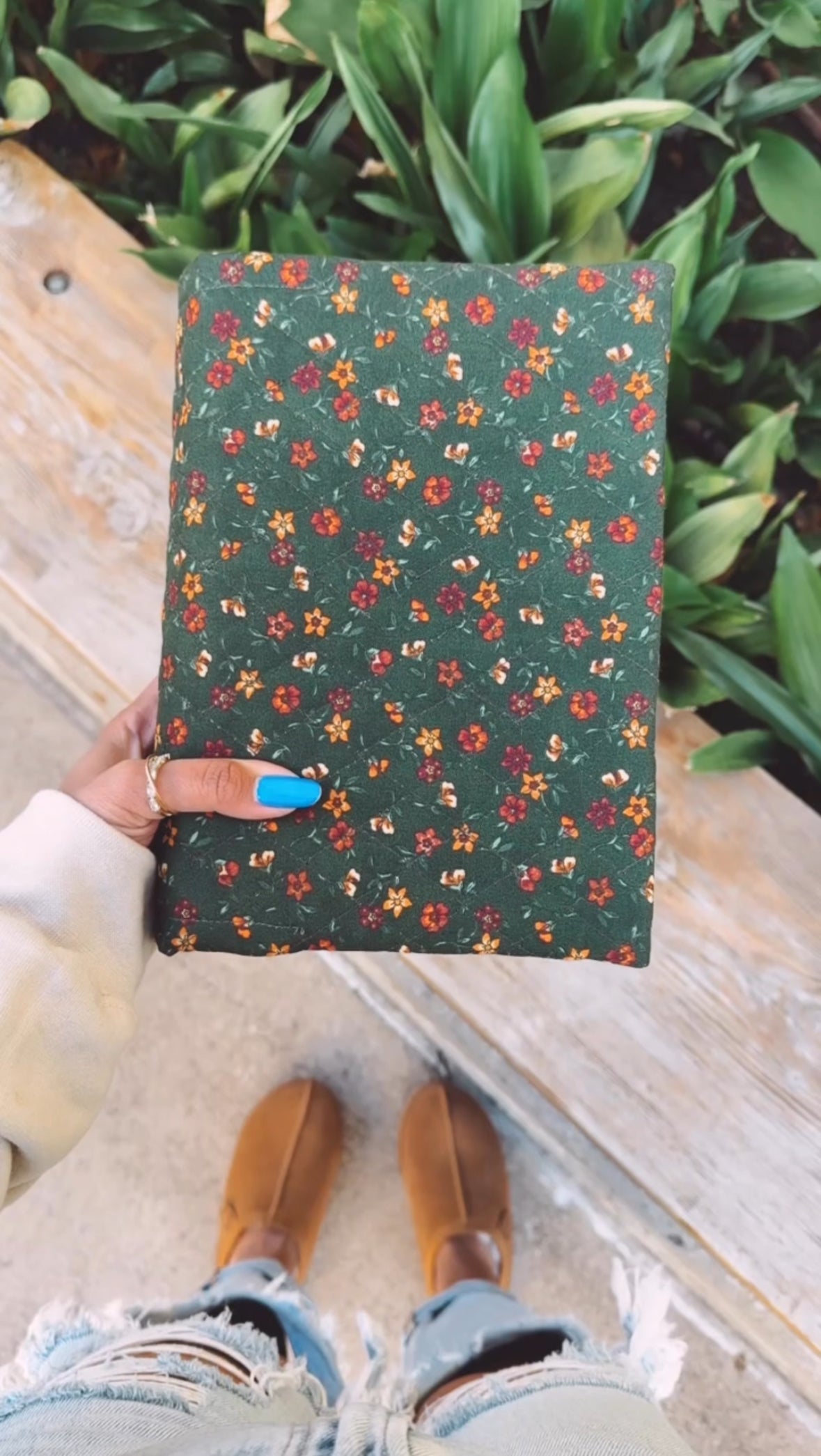 Quilted Green Floral Bible Cover